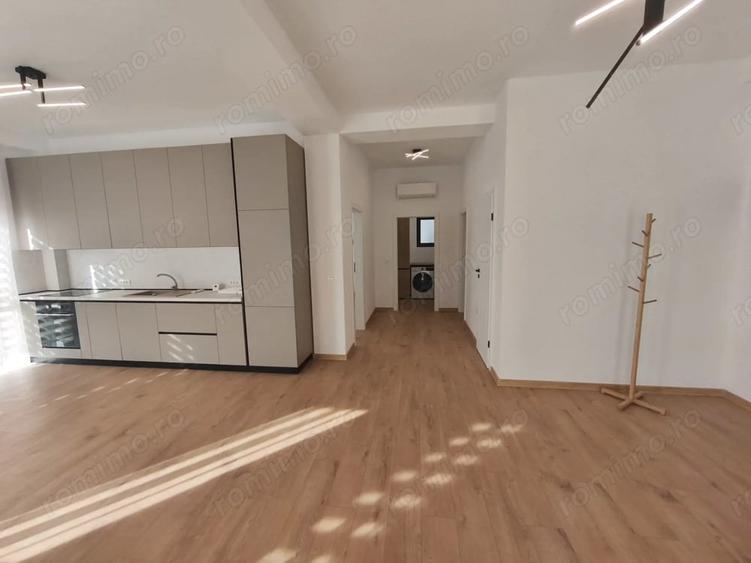 Apartament cu 2 camere semidecomandat în Moșnița Nouă
