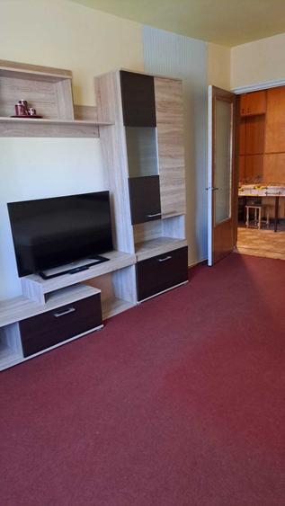 Apartament cu 3 camere decomandat în Micro 15
