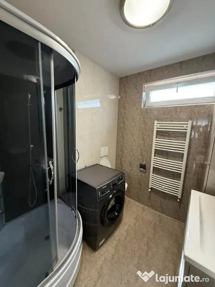 Apartament cu 3 camere semidecomandat în Europa