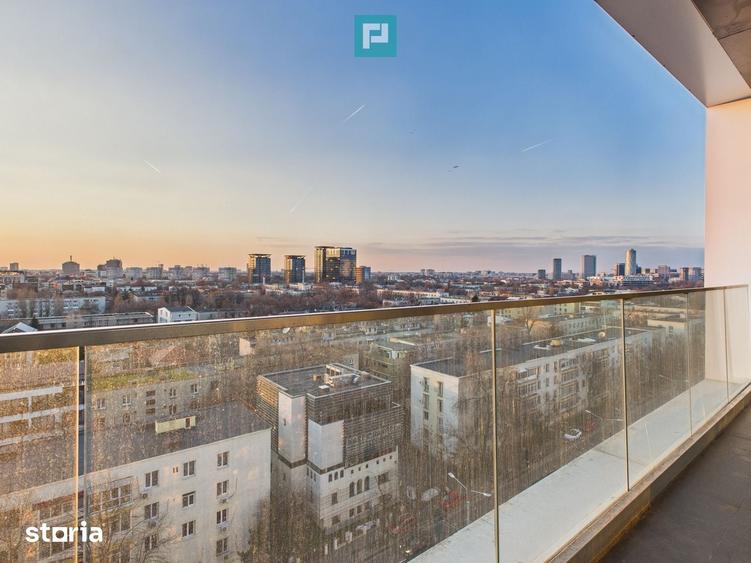Apartament cu 4 camere decomandat în Tei