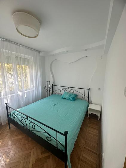 Apartament cu 2 camere decomandat în Universitate
