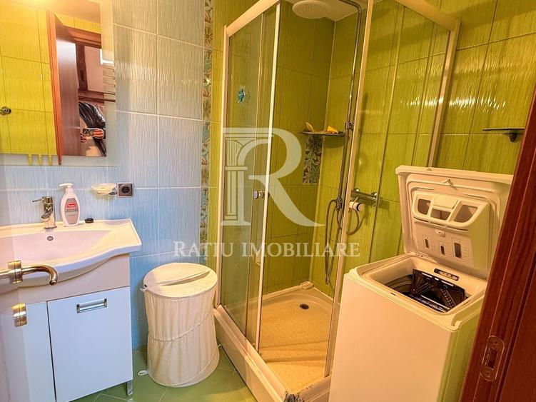 Apartament cu 2 camere semidecomandat, mobilat în Ultracentral