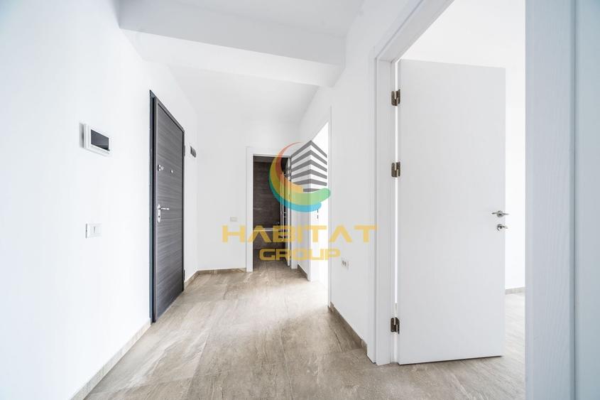 Apartament cu 3 camere semidecomandat în Berceni