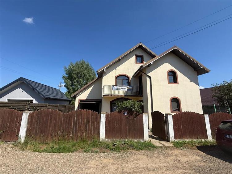 Vila 4 camere Lunca Cetatuii Str Trandafirilor - 6