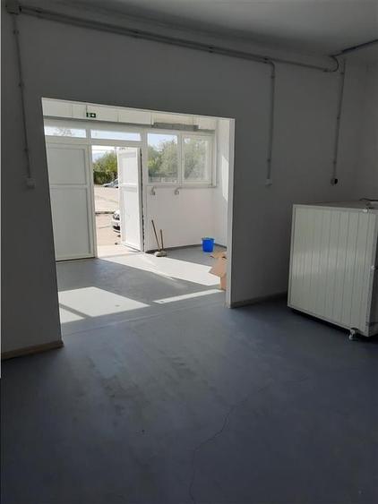 Spațiu industrial, de 220 mp, în Industrial Est