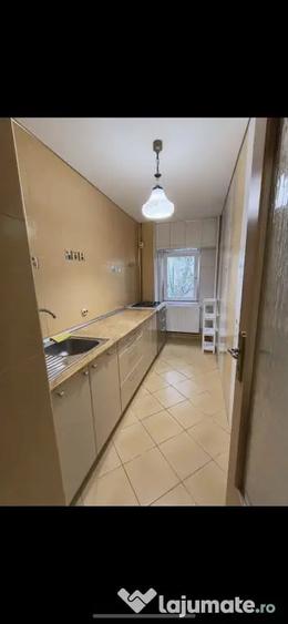 Tineretului piata norilor etaj 5 - 8