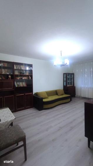 Apartament cu 2 camere decomandat în Siderurgiștilor