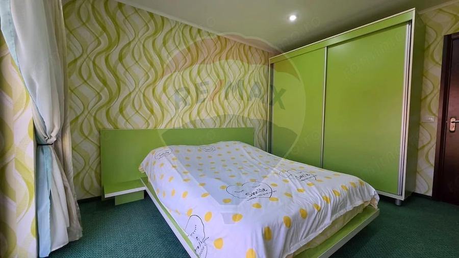 Casa de vacanta de vanzare in Eforie Nord 20 min pana la mare - 10
