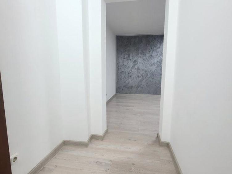Birou, de 40 mp, în Unirii