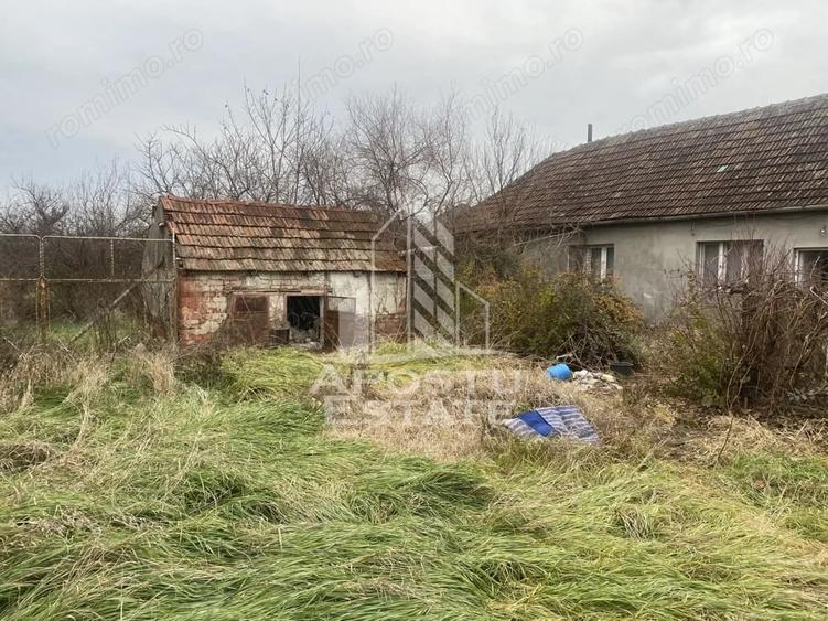 Casă cu 4 camere cu Teren 1509 Mp în Ghiroda