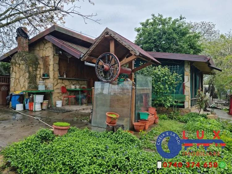 Casă cu Teren 1750 Mp în Babadag