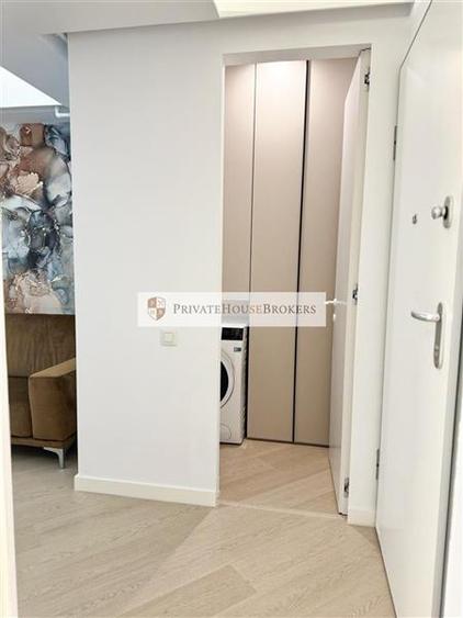 Apartament cu 2 camere semidecomandat, mobilat în Pipera