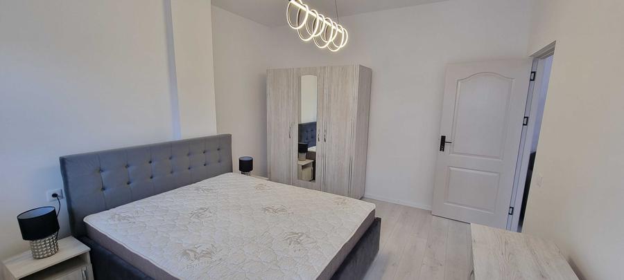 Apartament cu 2 camere semidecomandat în Turnișor