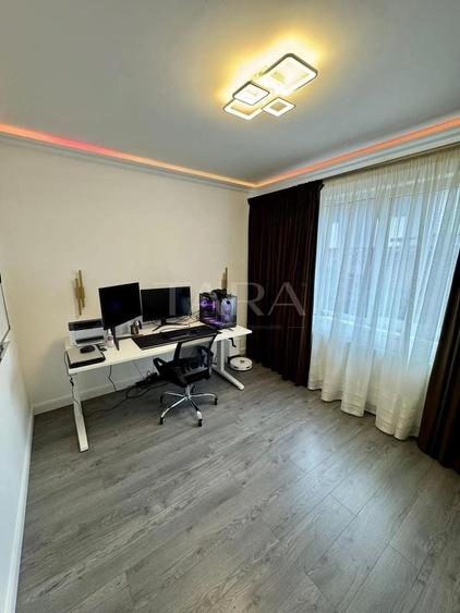 Apartament cu 3 camere decomandat, mobilat în Florești