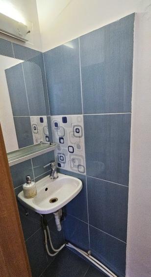 Apartament cu 3 camere semidecomandat, mobilat în Grivița