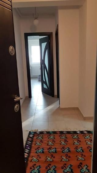 Apartament cu 2 camere decomandat în Ozana