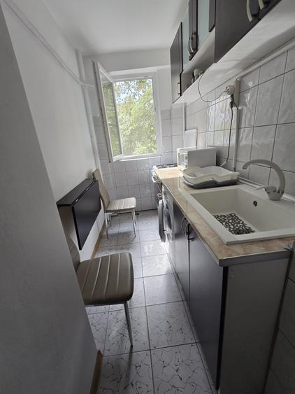 Apartament cu 2 camere decomandat în Lujerului