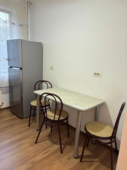 Apartament cu 2 camere semidecomandat în Podgoria