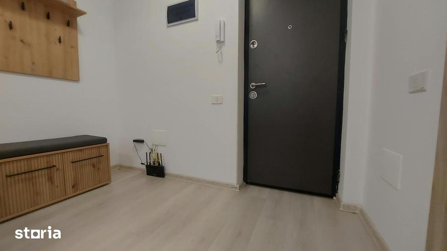 Apartament cu 2 camere în Apărătorii Patriei