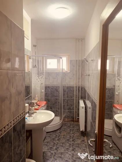Garsonieră decomandată în Complex Studențesc