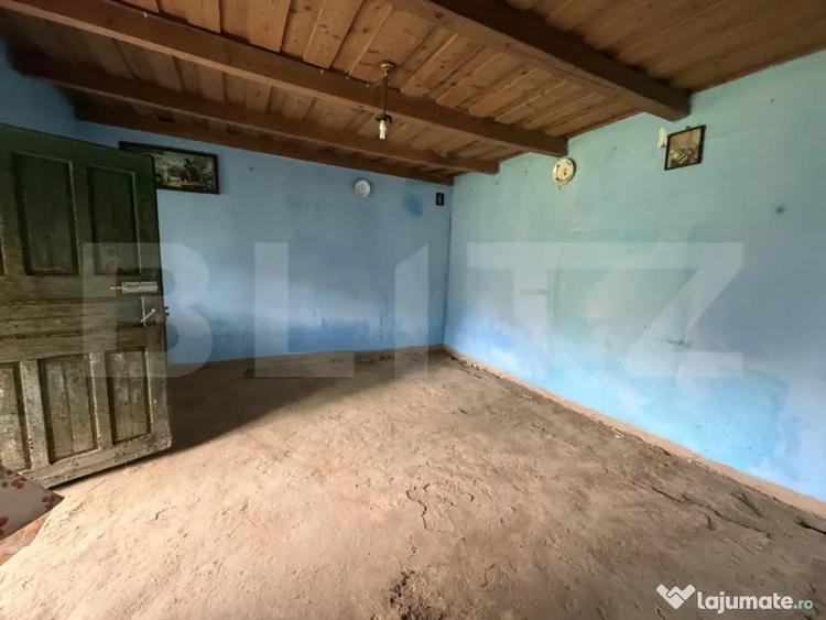 Casă cu 3 camere cu Teren 3000 Mp în Meseșenii de Sus