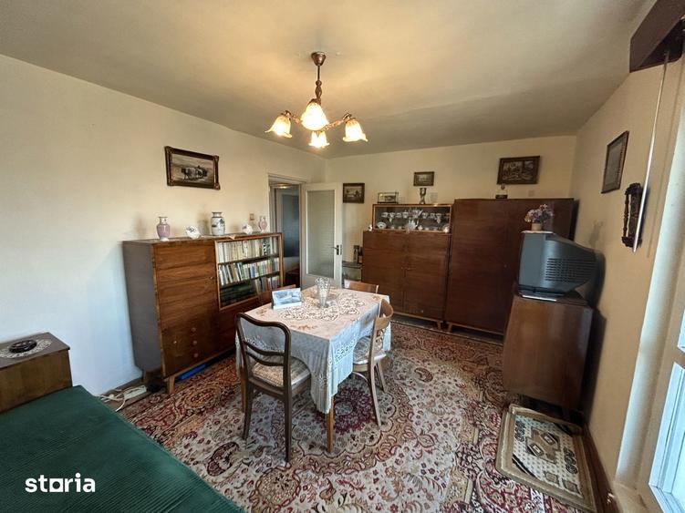 Apartament cu 3 camere decomandat în Micălaca