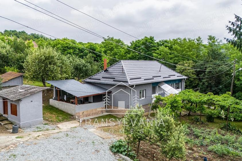 Casă cu Teren 1425 Mp în Năsal