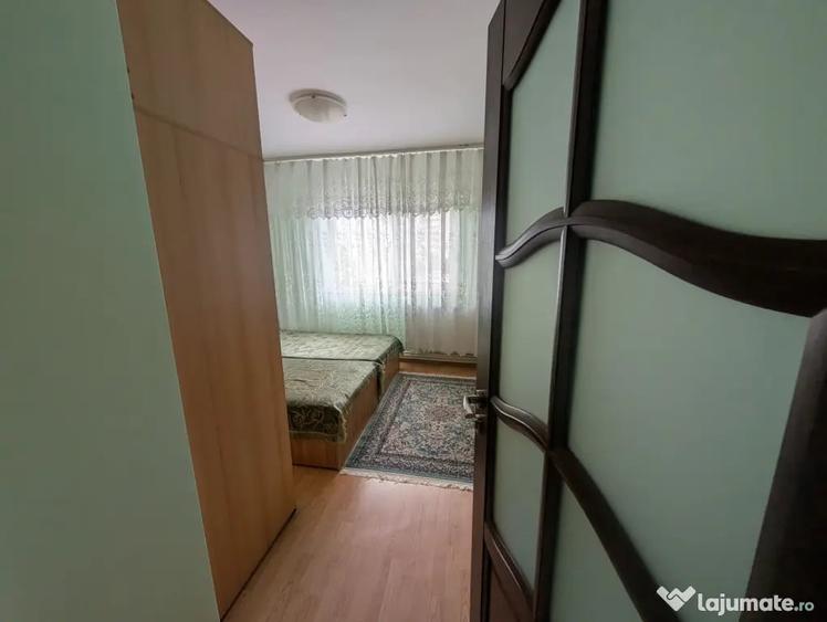 Apartament cu 2 camere decomandat în Energiei