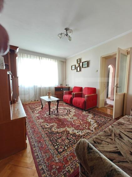 Apartament cu 2 camere semidecomandat, mobilat în Calea București
