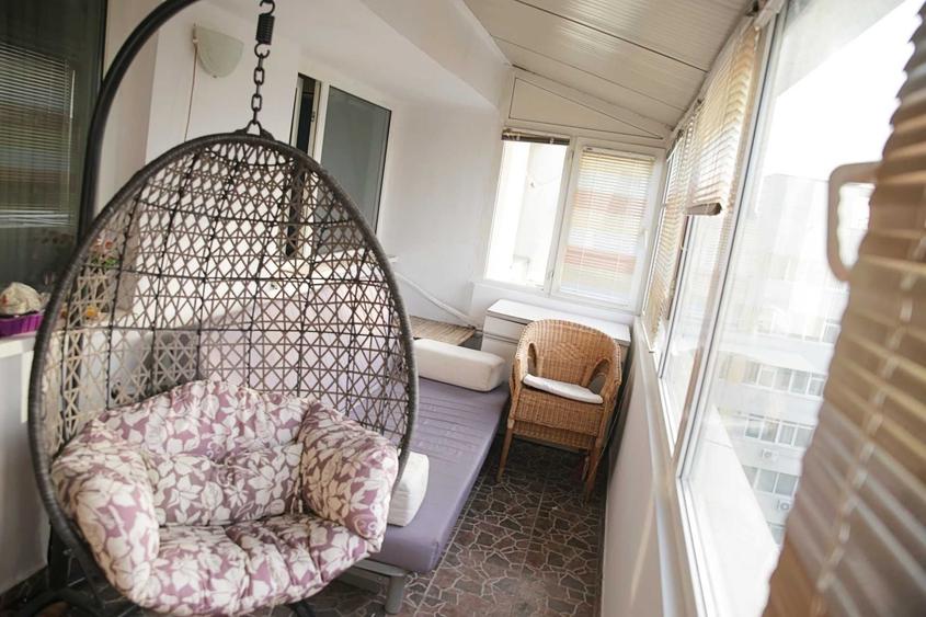 Apartament cu 4 camere decomandat în Obor