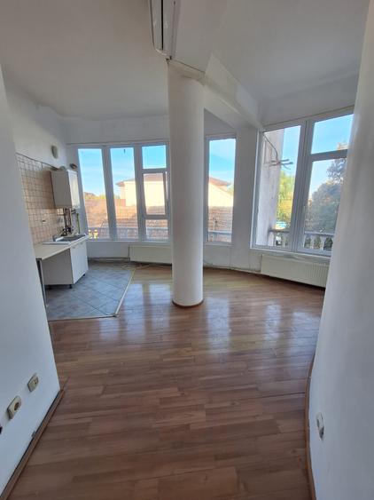 Apartament cu 2 camere nedecomandat în Mehala