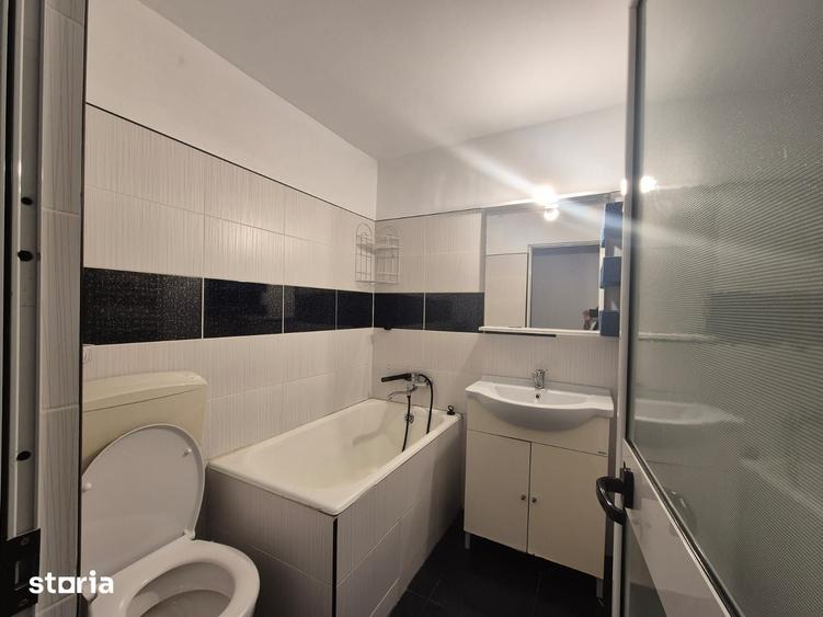 Casă cu 3 camere cu Teren 400 Mp în Central