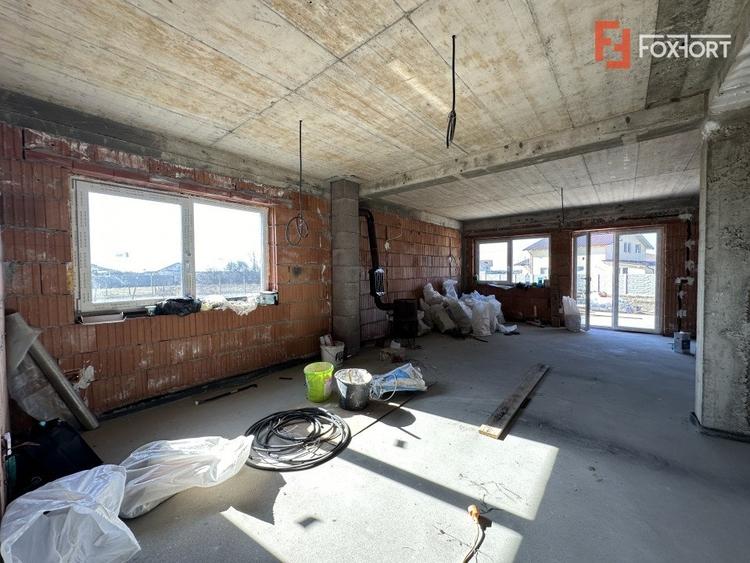 Duplex cu 4 camere cu Teren 250 Mp în Bucovăț (Remetea Mare)