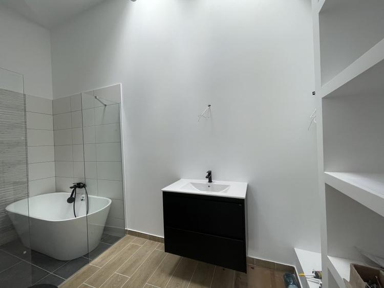 Apartament cu 2 camere semidecomandat, mobilat în Grivița