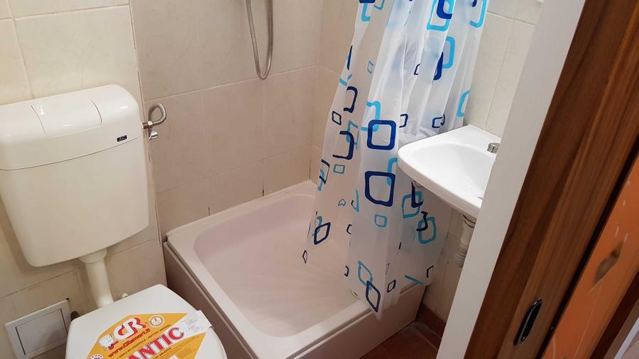 Garsonieră decomandată în Bartolomeu