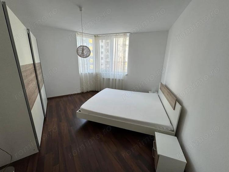 Apartament cu 2 camere semidecomandat în Soarelui