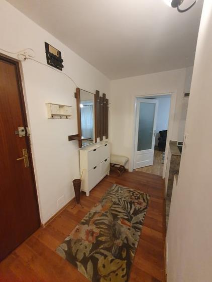 Apartament cu 2 camere decomandat în Aviației
