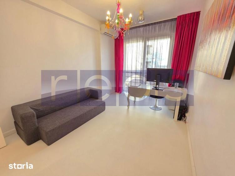Apartament cu 4 camere decomandat, mobilat în Primăverii