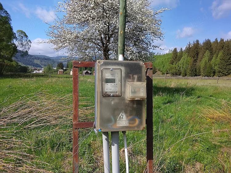 Teren de 5000 mp, în Dorna-Arini