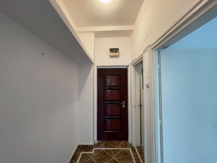Apartament cu 3 camere decomandat în Universitate