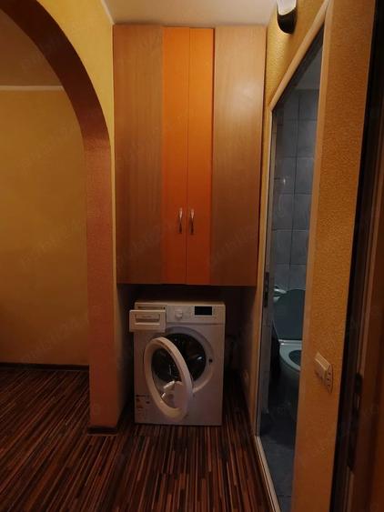 Apartament cu 3 camere decomandat în Micro 16