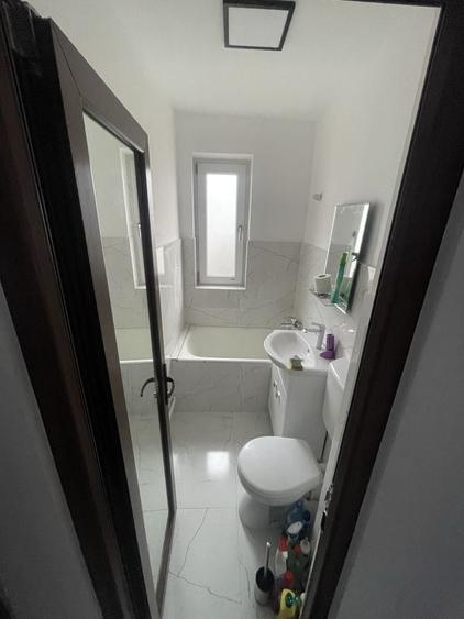 Apartament cu 2 camere decomandat în 9 Mai