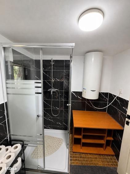 Casă cu 3 camere în Central