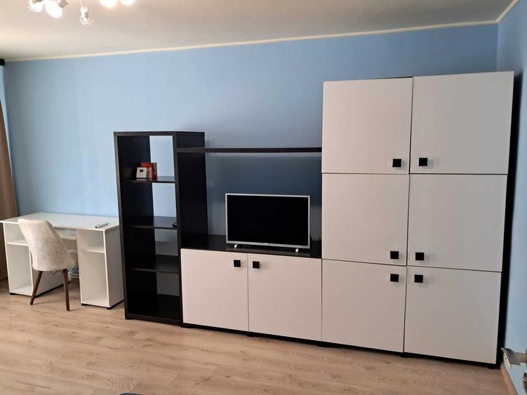 Apartament cu 2 camere decomandat în Km 5