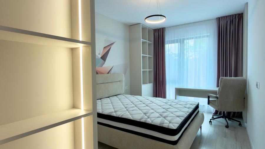 Apartament cu 4 camere în Valea Adâncă