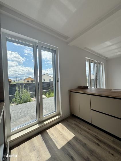 Casă cu 3 camere cu Teren 300 Mp în Sânpetru