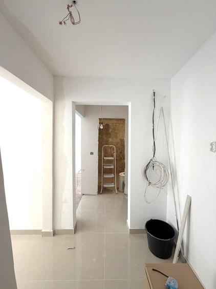 Apartament cu 2 camere decomandat, mobilat în Lacul Tei