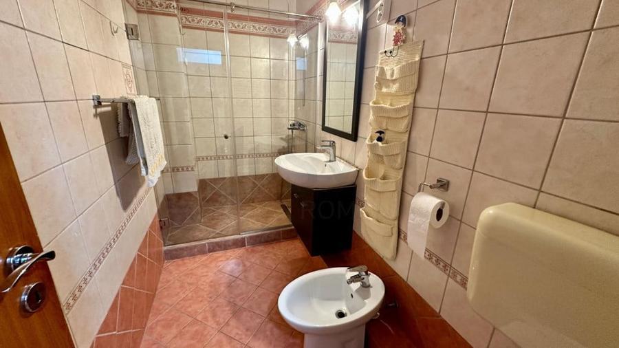 Apartament cu 2 camere decomandat în Decebal
