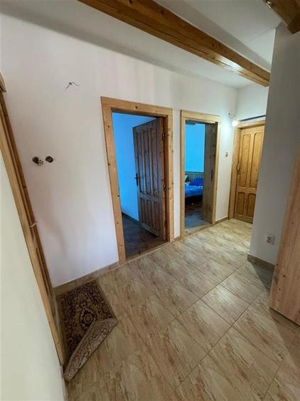 Casă individuală cu 3 camere cu Teren 1020 Mp în Vadu Roșca
