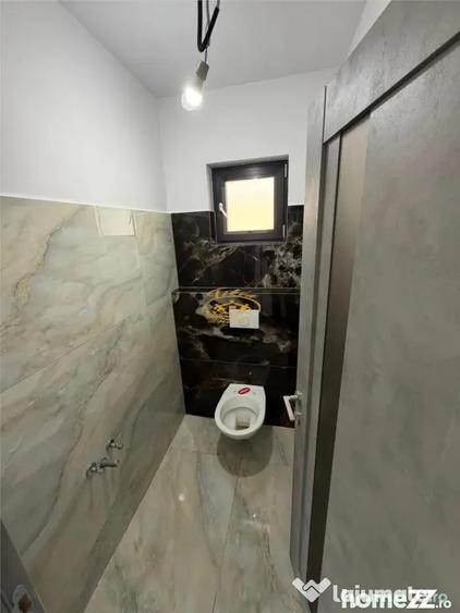 Casă cu 4 camere cu Canalizare în Lăzarea